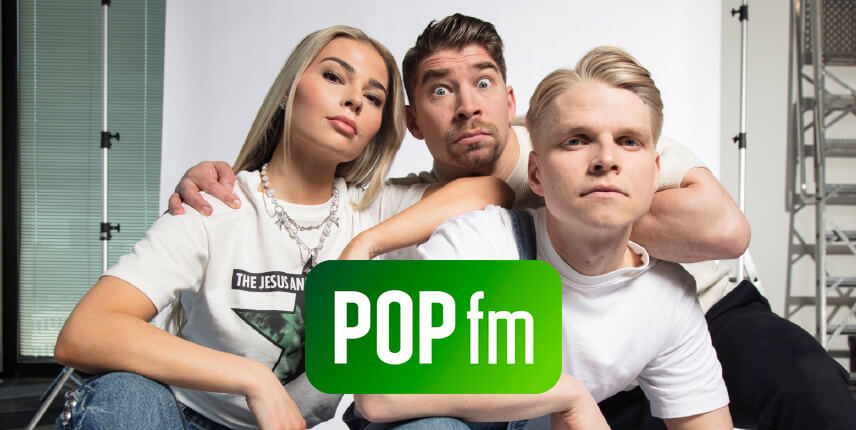 POPfm radiokanavan juontajat Essi Unkuri, Matti Roth ja Lassi Hurskainen.